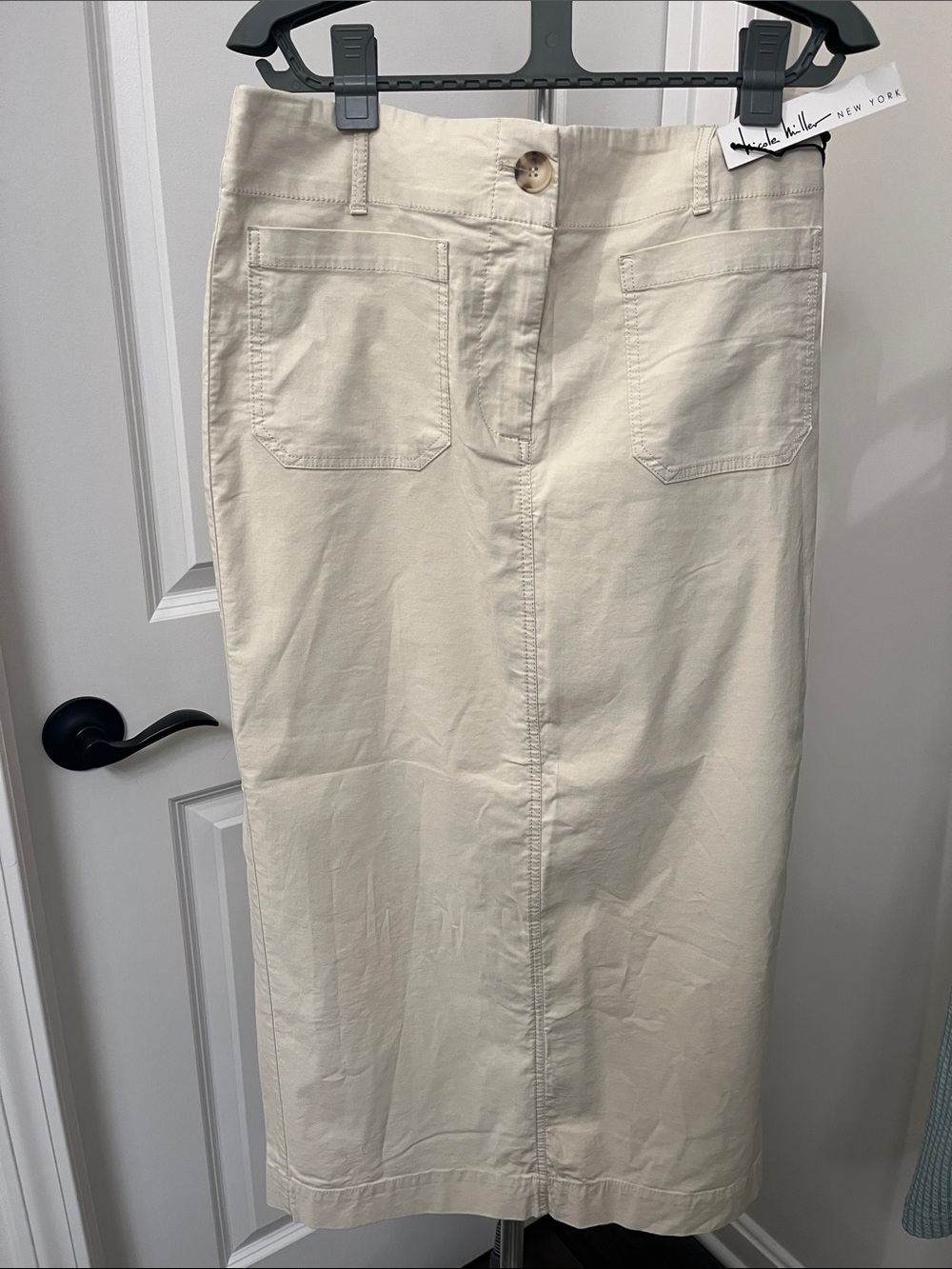 Nicole Miller Cream Midi Straight Skirt with Front Patch Pockets
